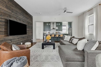 1114A Wade Ave in Nashville, TN - Foto de edificio - Building Photo