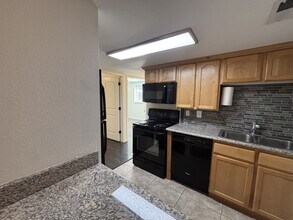 5700 S 900 E in Murray, UT - Building Photo - Building Photo