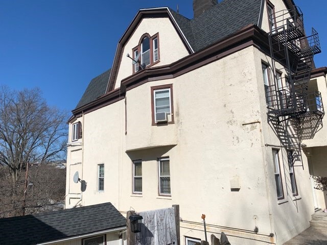 54 Sedgwick Ave in Yonkers, NY - Building Photo - Building Photo