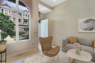 268 Roslyn Ct in West New York, NJ - Building Photo - Building Photo