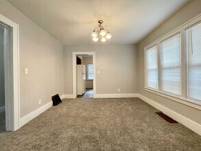 1069 McLaughlin Ave in Muskegon, MI - Building Photo - Building Photo