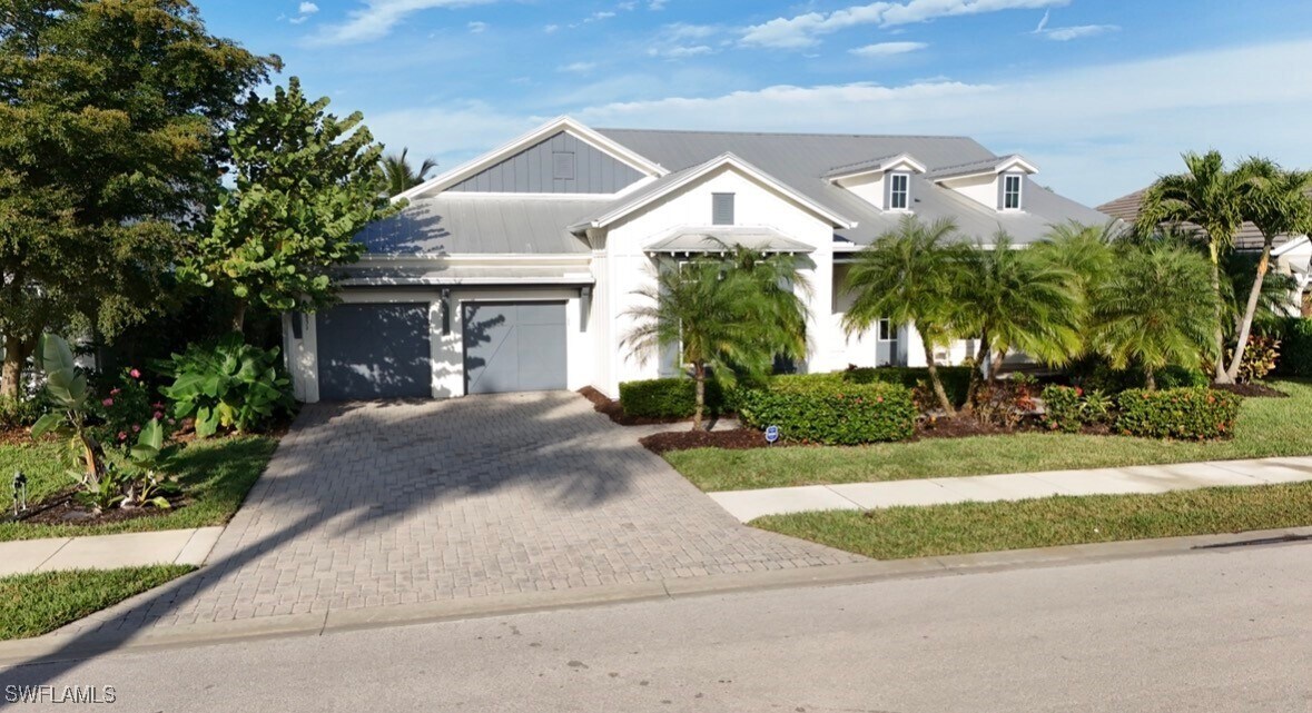 14831 Dockside Ln in Naples, FL - Building Photo
