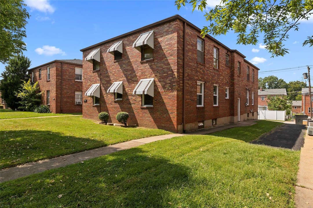 3927 Jamieson Ave in St. Louis, MO - Building Photo