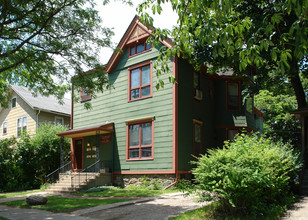 805 E Huron St in Ann Arbor, MI - Building Photo - Building Photo