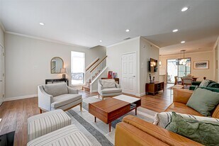 1201 McDuffie St in Houston, TX - Building Photo