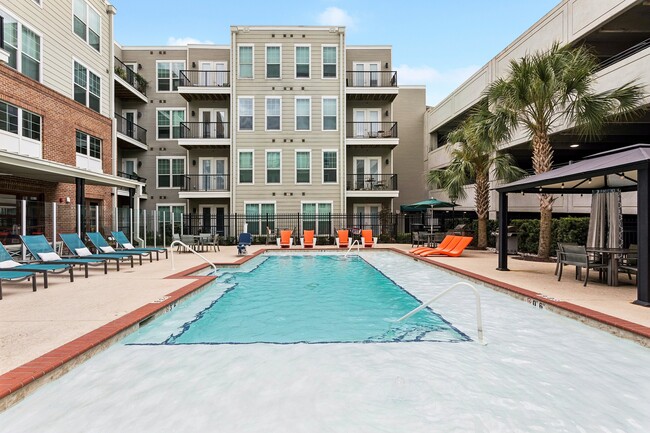 Delaneaux in New Orleans, LA - Building Photo - Building Photo