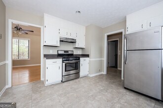 120 Avalon Way in Riverdale, GA - Building Photo - Building Photo