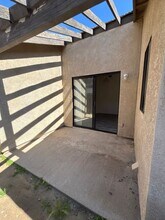 13598 Sandstone Dr in Victorville, CA - Building Photo - Building Photo