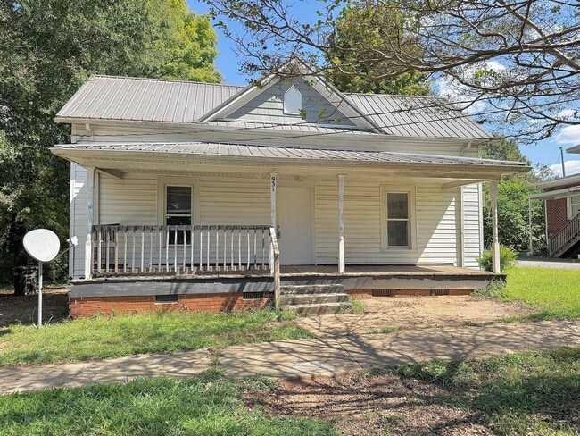 property at 931 Fifth St