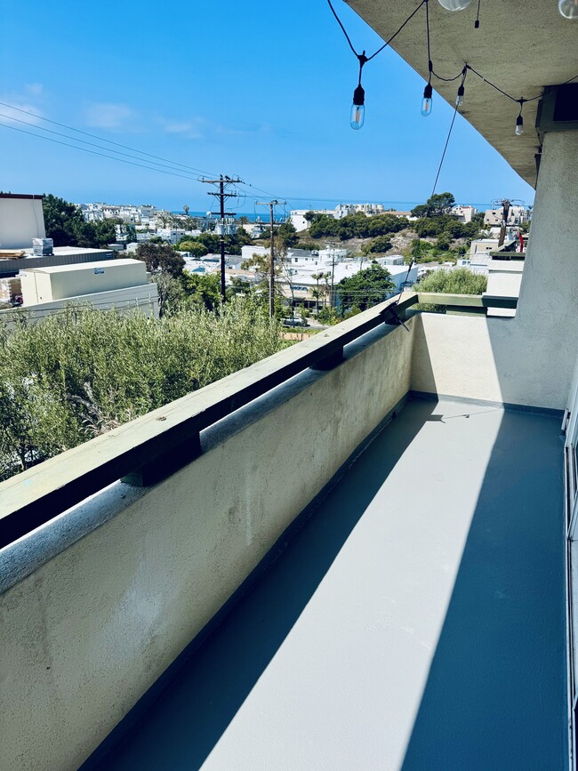 1600 Ardmore Ave in Hermosa Beach, CA - Building Photo - Building Photo
