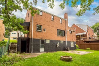 1165 Benton Pl in Pittsburgh, PA - Building Photo - Building Photo
