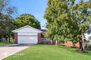 111 Saralee Dr in Huntsville, AL - Building Photo