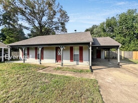 3455 Lynnfield Cove in Horn Lake, MS - Building Photo
