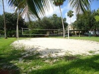 12591 Equestrian Cir in Ft. Myers, FL - Foto de edificio - Building Photo