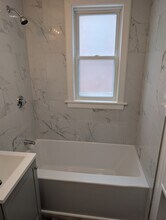 233 Fellsway E, Unit 3 in Malden, MA - Building Photo - Building Photo