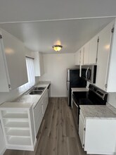 815 Crenshaw Blvd in Los Angeles, CA - Building Photo - Building Photo