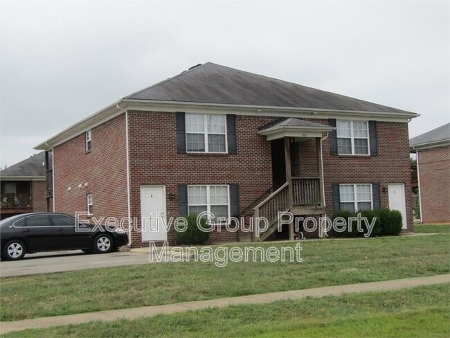 property at 103 Kenilworth Ct