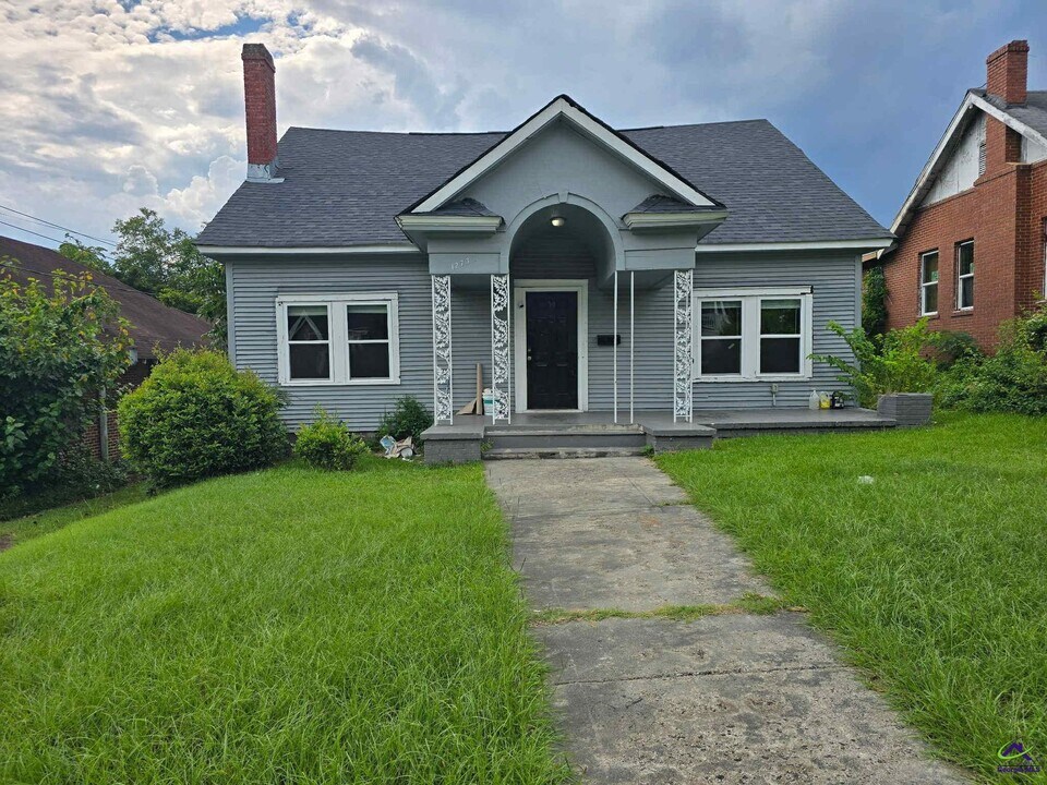 1273 Hillyer Ave in Macon, GA - Building Photo