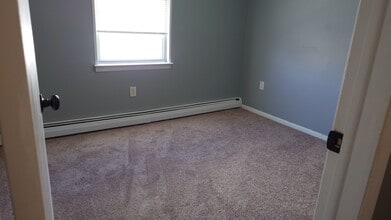 18 S Forklanding Rd, Unit 18 South in Maple Shade, NJ - Building Photo - Building Photo