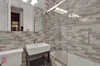 60 Avenue B in New York, NY - Building Photo - Building Photo