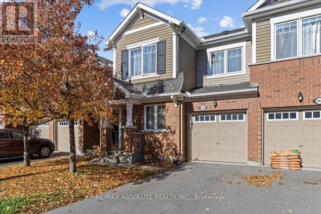property at 543 Foxlight Cir
