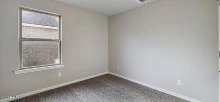 121 Autumn Dr in Crowley, LA - Building Photo - Building Photo