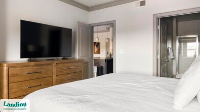 18021 Kingsland Blvd in Houston, TX - Foto de edificio - Building Photo