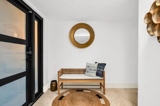 5250 NE 15th Ave in Fort Lauderdale, FL - Foto de edificio - Building Photo