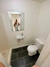 8710 Avalon Blvd, Unit 2 in Los Angeles, CA - Building Photo - Building Photo