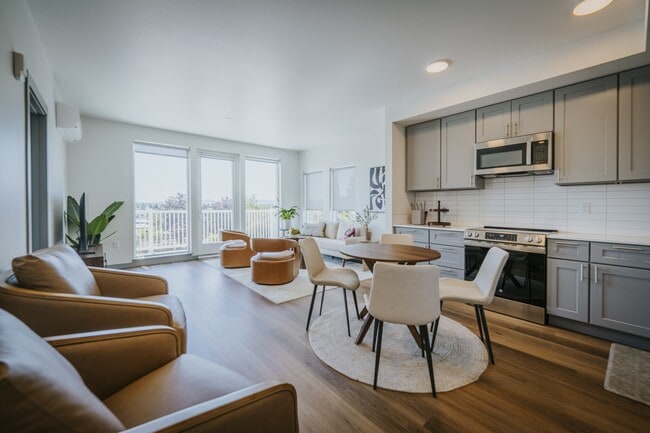 Grand Vista Apartments in Vancouver, WA - Foto de edificio - Building Photo