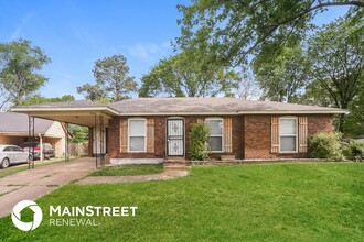 4940 Clearbrook Cove in Memphis, TN - Building Photo - Building Photo