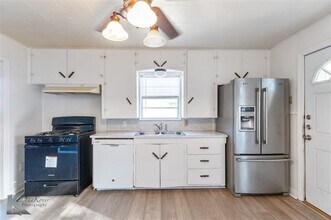 301 S Mockingbird Ln in Abilene, TX - Building Photo - Building Photo