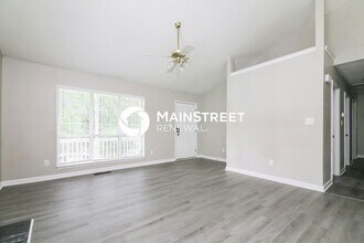 818 Riverbark Ln in Durham, NC - Building Photo - Building Photo