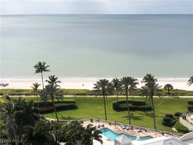 property at 4551 Gulf Shore Blvd N