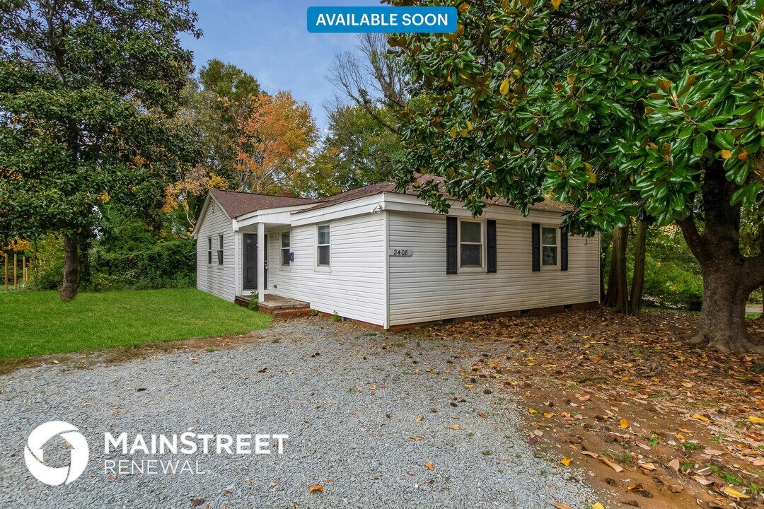2408 Marlowe Ave in Charlotte, NC - Building Photo