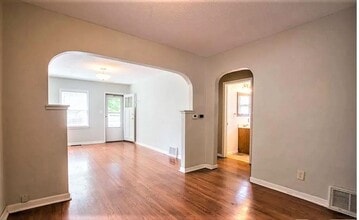 1916 S Prairie Ave in Sioux Falls, SD - Building Photo - Building Photo