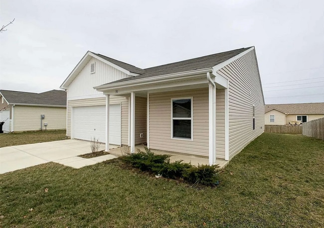 391 Ariel Dr in Kokomo, IN - Foto de edificio - Building Photo