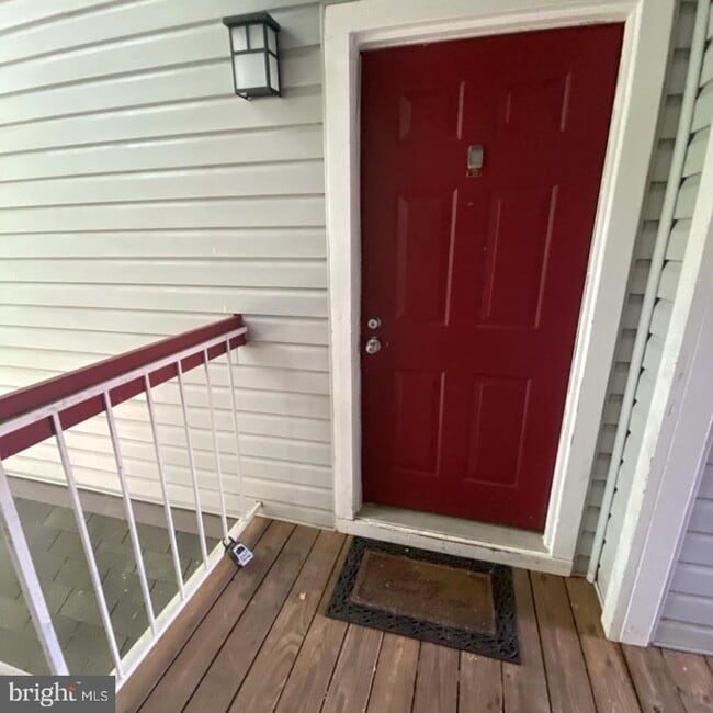 18510 Boysenberry Dr in Montgomery Village, MD - Building Photo - Building Photo