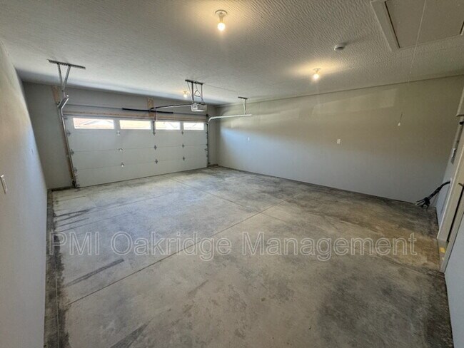 961 Winter Ridge Dr in Sidney, OH - Building Photo - Building Photo
