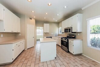 23842 Sweet Pea Ct in Murrieta, CA - Foto de edificio - Building Photo