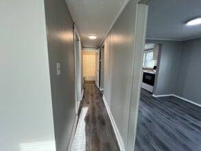 41 Lick Hollow Rd in Greeneville, TN - Building Photo - Building Photo