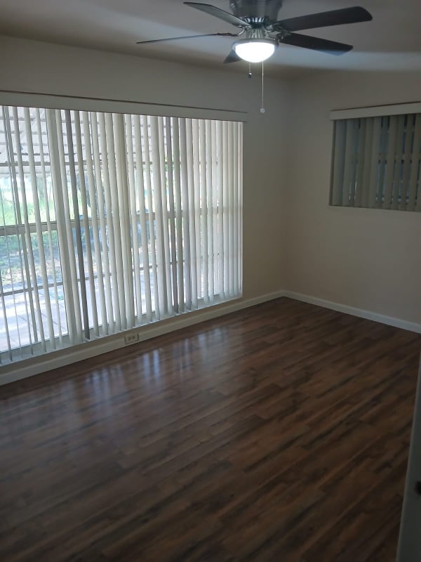 359 W Dayton Cir in Fort Lauderdale, FL - Building Photo - Building Photo