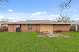 414 Grantham Rd in Baytown, TX - Building Photo - Building Photo