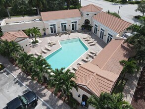 8336 NW 9th Ave in Boca Raton, FL - Building Photo - Building Photo