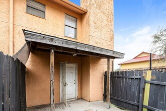 7802 Richard Frank Way in San Antonio, TX - Building Photo - Building Photo