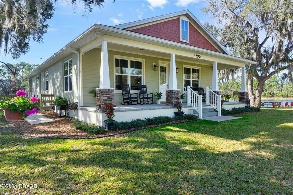 4290 Clinton Cemetery Rd in Edgewater, FL - Building Photo