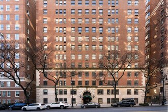 530 E 86th St in New York, NY - Building Photo - Building Photo