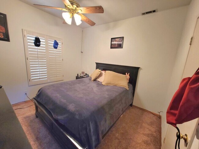 5560 Barclay Ct in Chino Hills, CA - Foto de edificio - Building Photo