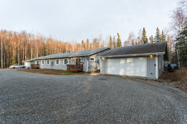 3125 N Cambay Ct in Wasilla, AK - Foto de edificio - Building Photo