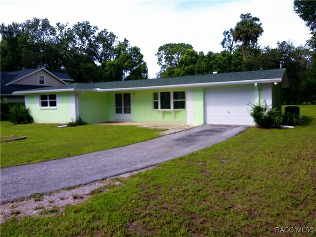 property at 1080 N Hollywood Cir